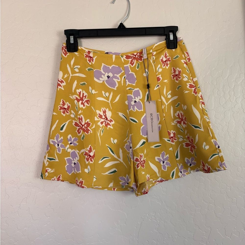 BCBGeneration Yellow Floral Patterned Shorts size… - image 2
